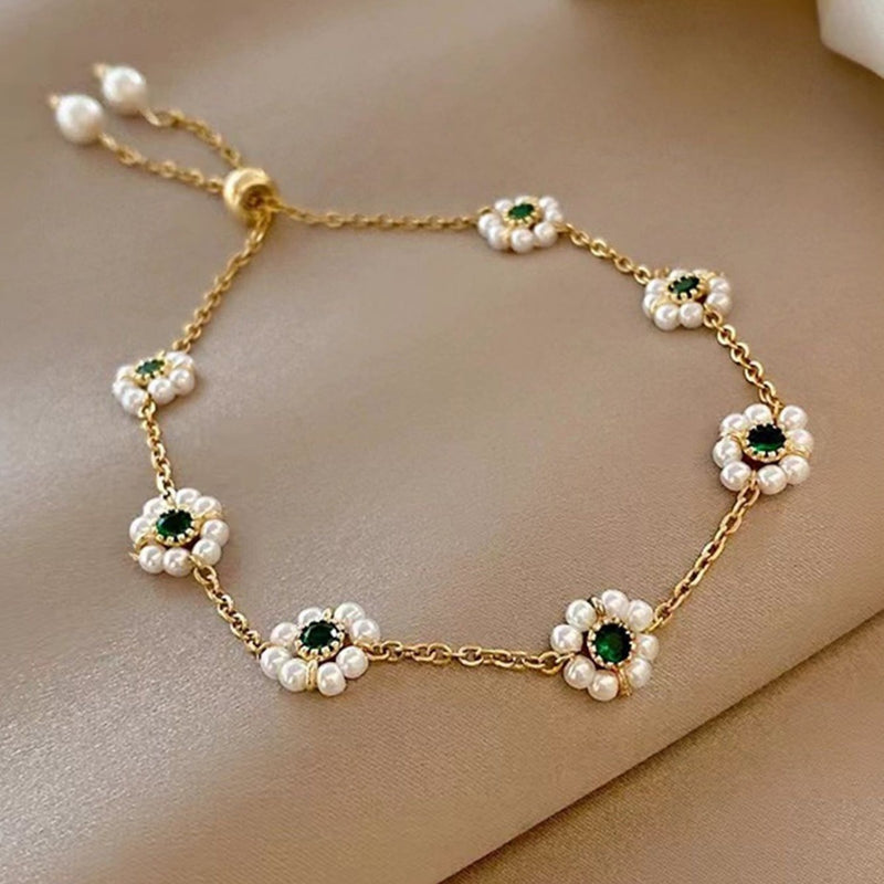 Elegant Pearl Flower Bracelet